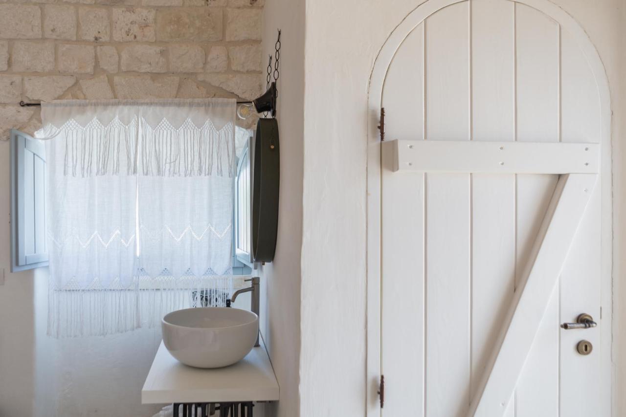 Bed and Breakfast Si Fa Trullo Остуни Экстерьер фото